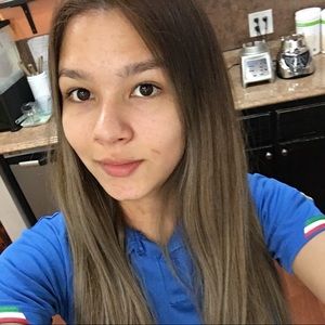 Meet your Posher, Mirianyela